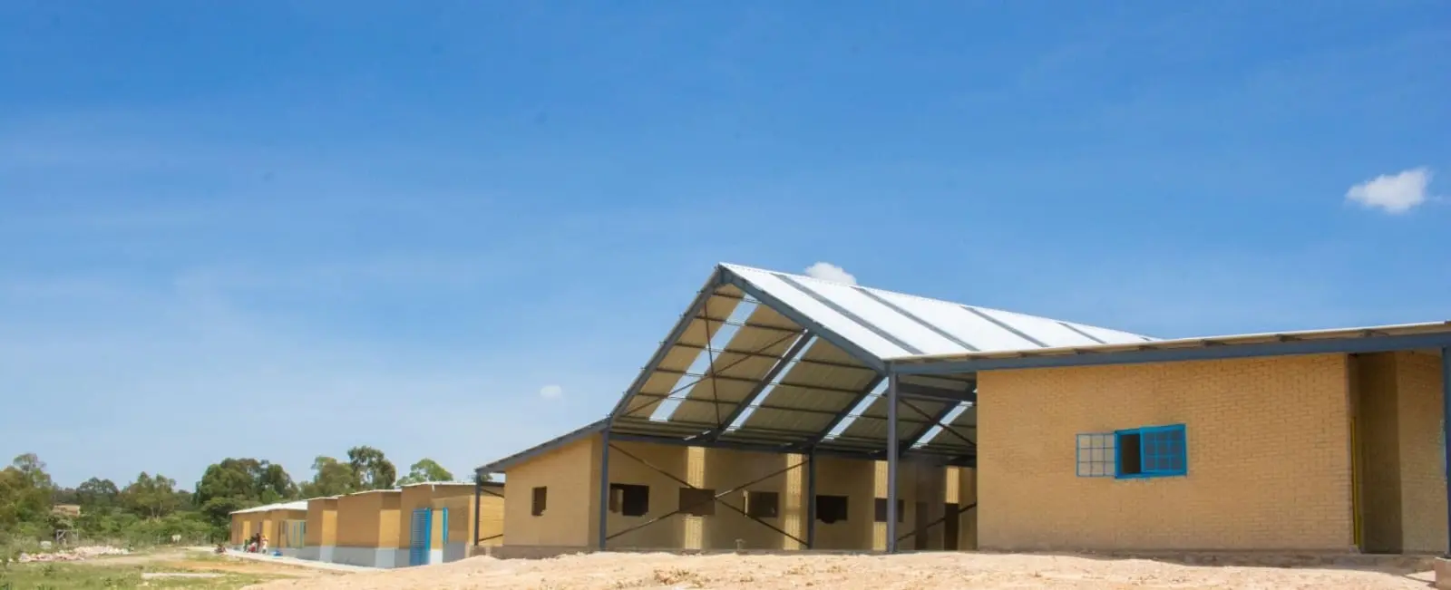 Edifício da Escola Criança Feliz — Unidade Tchihingui